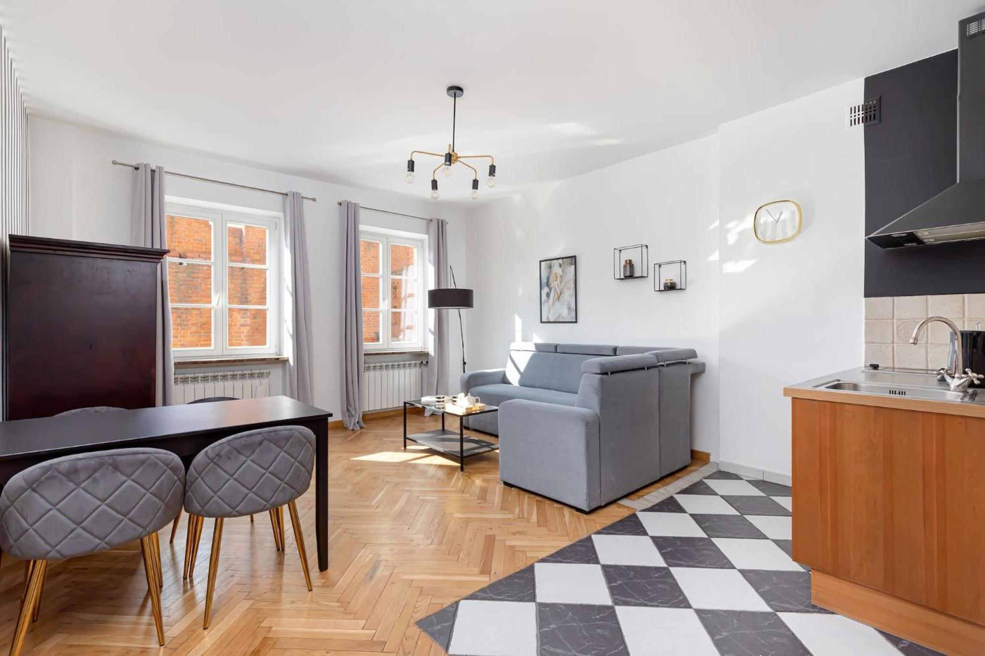 Fashioned Apartment Rycerska By Noclegi Renters Варшава Экстерьер фото